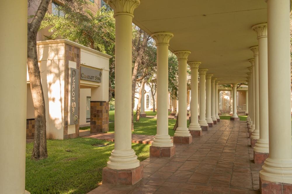 Peermont Walmont At The Grand Palm, Gaborone Hotel Екстериор снимка