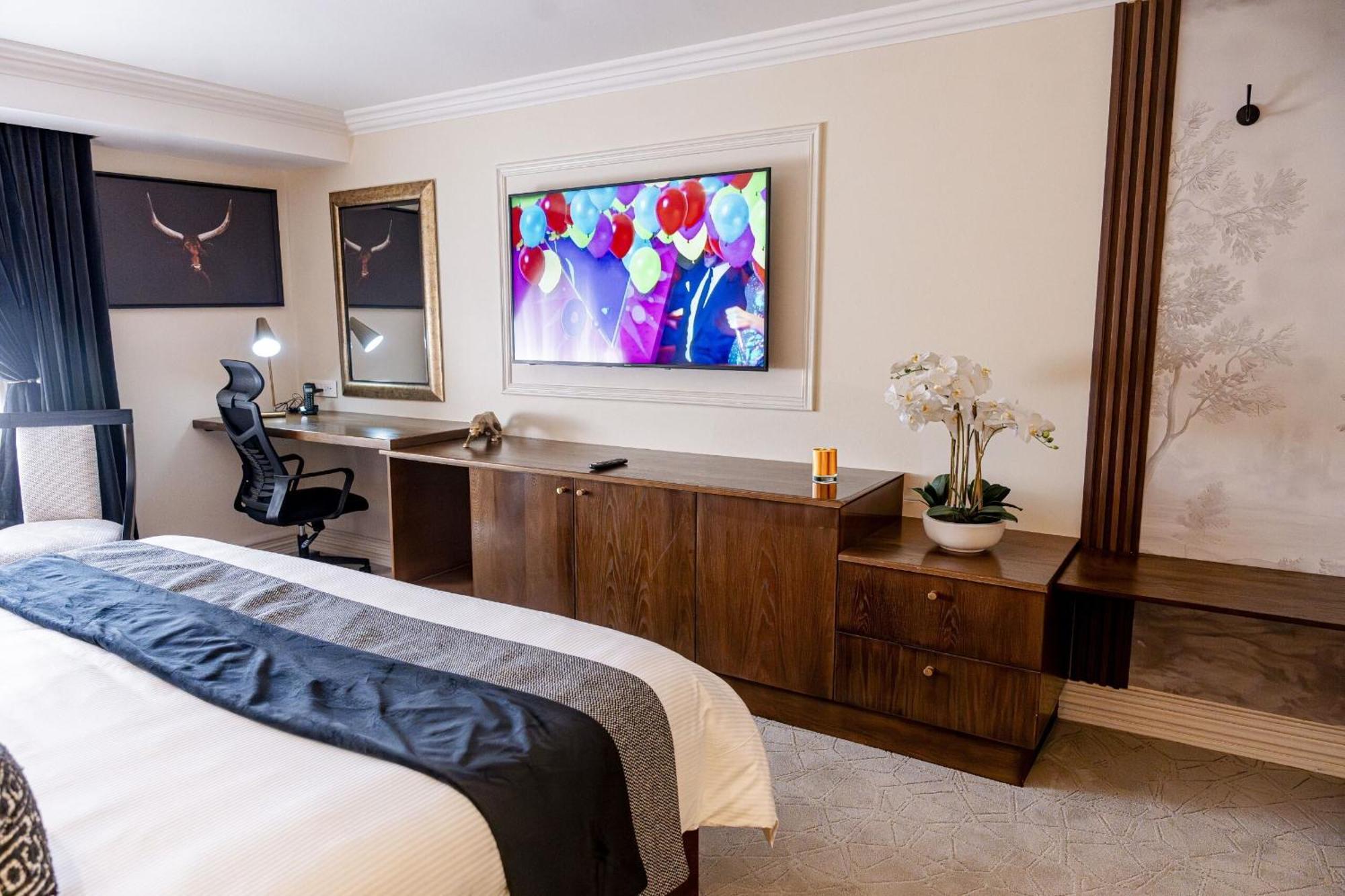 Peermont Walmont At The Grand Palm, Gaborone Hotel Екстериор снимка