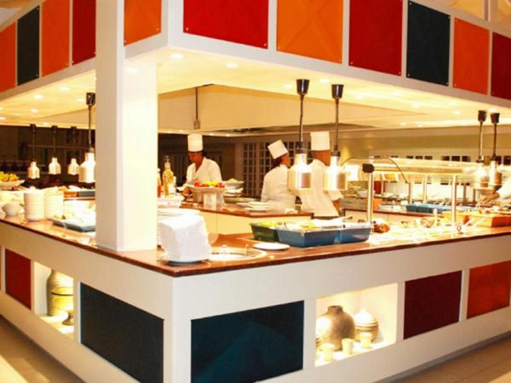Peermont Walmont At The Grand Palm, Gaborone Hotel Екстериор снимка